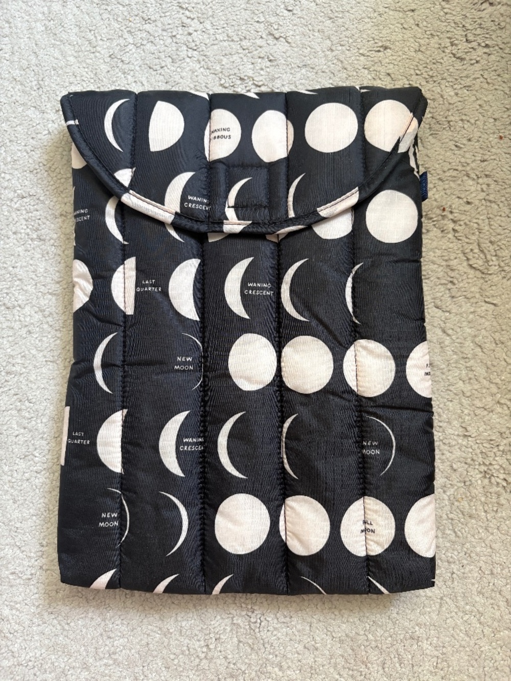 RARE BAGGU MOON 13IN LAPTOP PUFFY SLEEVE NWOT